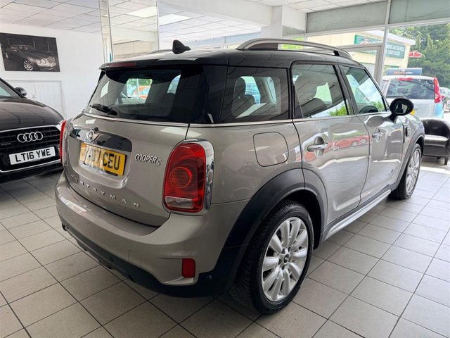 View our MINI COUNTRYMAN