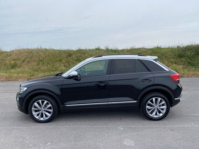 View our VOLKSWAGEN T-ROC