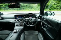 USED 2018 68 MERCEDES-BENZ E-CLASS 2.0 E350e 6.4kWh AMG Line Saloon 4dr Petrol Plug-in Hybrid G-Tronic+ Euro 6 (s/s) (299 ps) OBSIDIAN BLACK METALLIC PAINTWORK + APPLE CARPLAY + REVERSE CAMERA