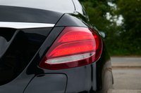USED 2018 68 MERCEDES-BENZ E-CLASS 2.0 E350e 6.4kWh AMG Line Saloon 4dr Petrol Plug-in Hybrid G-Tronic+ Euro 6 (s/s) (299 ps) OBSIDIAN BLACK METALLIC PAINTWORK + APPLE CARPLAY + REVERSE CAMERA