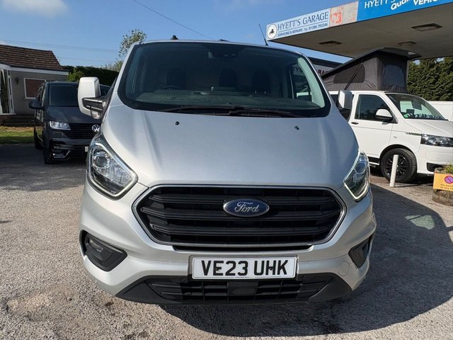 FORD TRANSIT CUSTOM at Hyetts Garage