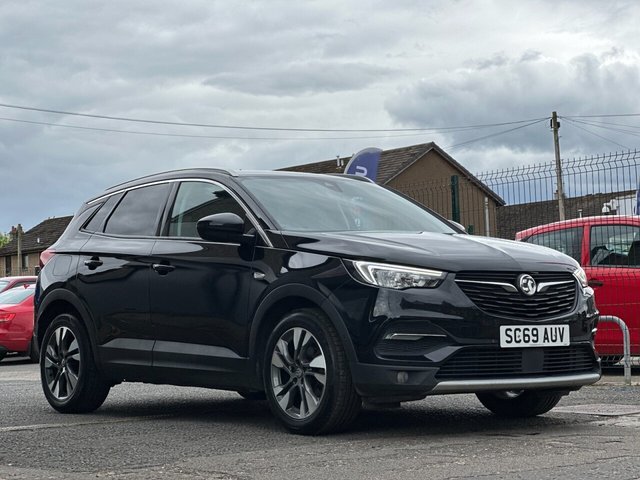 View our Vauxhall Grandland X 1.2 Turbo SRi Nav SUV 5dr Petrol Manual Euro 6 (s/s) (130 ps)