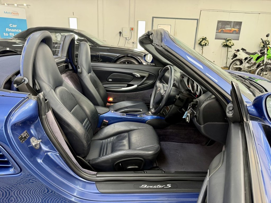 USED 2004 04 PORSCHE BOXSTER 3.2 986 S Convertible 2dr Petrol Tiptronic S (268 g/km, 260 bhp) 