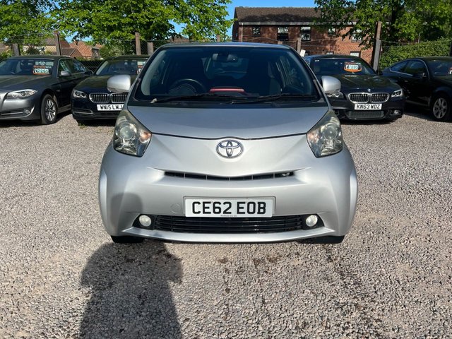 View our TOYOTA IQ