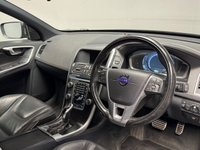 USED 2015 65 VOLVO XC60 2.4 D5 R-Design Nav SUV 5dr Diesel Auto AWD Euro 6 (s/s) (220 ps) LEATHER|NAV|SENSORS|HTD SEATS