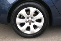 USED 2015 64 VAUXHALL INSIGNIA 2.0 CDTi ecoFLEX Tech Line Hatchback 5dr Diesel Manual Euro 5 (s/s) (140 ps) * SERVICE HISTORY + &pound;0 TAX ! *