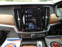 USED 2017 67 VOLVO S90 2.0 D5 PowerPulse Inscription Saloon 4dr Diesel Auto AWD 235 bhp 