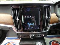 USED 2017 67 VOLVO S90 2.0 D5 PowerPulse Inscription Saloon 4dr Diesel Auto AWD 235 bhp 