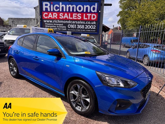 View our Ford Focus range