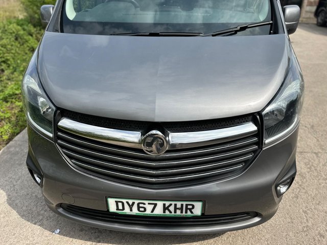 View our VAUXHALL VIVARO
