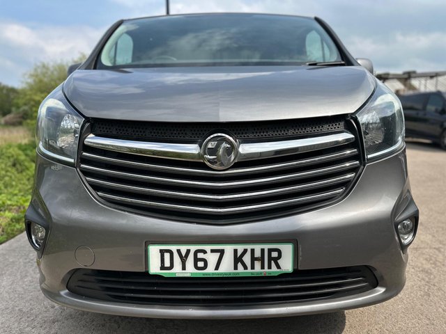 View our VAUXHALL VIVARO