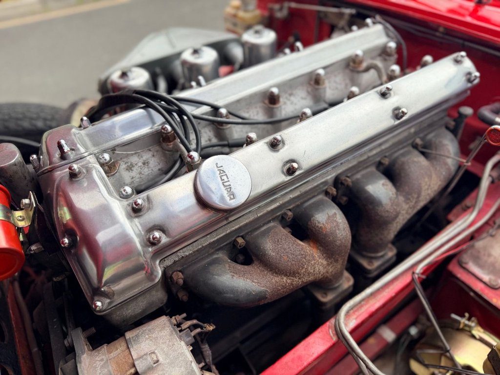 USED 1967 JAGUAR E-TYPE 4.2L // 2+2 Coupe // Manual // Series 1 // px swap 