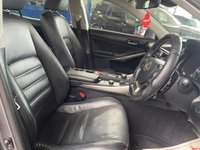 USED 2017 17 LEXUS IS 2.5 300h Advance Saloon 4dr Petrol Hybrid E-CVT Euro 6 (s/s) (223 ps) 