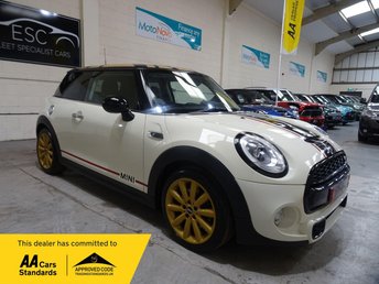 2017 MINI HATCH