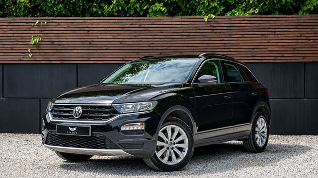 View our VOLKSWAGEN T-ROC