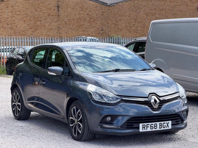 View our Renault Clio 1.5 dCi Play Hatchback 5dr Diesel Manual Euro 6 (s/s) (90 ps)