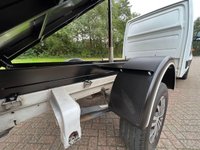USED 2020 70 MERCEDES-BENZ SPRINTER 2.0 315 CDI PROGRESSIVE TIPPER 3.5T 2DR DIESEL 9G-TRONIC AUTOMATIC RWD L2 EURO 6 (S/S) (150 PS)  NO VAT - 1 OWNER FROM NEW - DIRECT FROM LEASING COMPANY - FULL SERVICE HISTORY - JUST BEEN SERVICED - HPI CLEAR - ULEZ/CAZ COMPLIANT - 2 KEYS - BRAND NEW TIPPER BODY - DOUBLE SPRINGS - AUTOMATIC - PADDLE SHIFT - 3 SEATER - DAB - BLUETOOTH - KEYLESS START - FINANCE AVAILABLE - ZERO DEPOSIT OFFERS - ALL VANS/CARS WELCOME IN PART-EXCHANGE, ANY AGE, ANY MILEAGE, ANY CONDITION