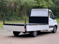 USED 2020 70 MERCEDES-BENZ SPRINTER 2.0 315 CDI PROGRESSIVE TIPPER 3.5T 2DR DIESEL 9G-TRONIC AUTOMATIC RWD L2 EURO 6 (S/S) (150 PS)  NO VAT - 1 OWNER FROM NEW - DIRECT FROM LEASING COMPANY - FULL SERVICE HISTORY - JUST BEEN SERVICED - HPI CLEAR - ULEZ/CAZ COMPLIANT - 2 KEYS - BRAND NEW TIPPER BODY - DOUBLE SPRINGS - AUTOMATIC - PADDLE SHIFT - 3 SEATER - DAB - BLUETOOTH - KEYLESS START - FINANCE AVAILABLE - ZERO DEPOSIT OFFERS - ALL VANS/CARS WELCOME IN PART-EXCHANGE, ANY AGE, ANY MILEAGE, ANY CONDITION