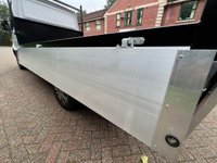 USED 2020 70 MERCEDES-BENZ SPRINTER 2.0 315 CDI PROGRESSIVE TIPPER 3.5T 2DR DIESEL 9G-TRONIC AUTOMATIC RWD L2 EURO 6 (S/S) (150 PS)  NO VAT - 1 OWNER FROM NEW - DIRECT FROM LEASING COMPANY - FULL SERVICE HISTORY - JUST BEEN SERVICED - HPI CLEAR - ULEZ/CAZ COMPLIANT - 2 KEYS - BRAND NEW TIPPER BODY - DOUBLE SPRINGS - AUTOMATIC - PADDLE SHIFT - 3 SEATER - DAB - BLUETOOTH - KEYLESS START - FINANCE AVAILABLE - ZERO DEPOSIT OFFERS - ALL VANS/CARS WELCOME IN PART-EXCHANGE, ANY AGE, ANY MILEAGE, ANY CONDITION