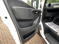 USED 2020 70 MERCEDES-BENZ SPRINTER 2.0 315 CDI PROGRESSIVE TIPPER 3.5T 2DR DIESEL 9G-TRONIC AUTOMATIC RWD L2 EURO 6 (S/S) (150 PS)  NO VAT - 1 OWNER FROM NEW - DIRECT FROM LEASING COMPANY - FULL SERVICE HISTORY - JUST BEEN SERVICED - HPI CLEAR - ULEZ/CAZ COMPLIANT - 2 KEYS - BRAND NEW TIPPER BODY - DOUBLE SPRINGS - AUTOMATIC - PADDLE SHIFT - 3 SEATER - DAB - BLUETOOTH - KEYLESS START - FINANCE AVAILABLE - ZERO DEPOSIT OFFERS - ALL VANS/CARS WELCOME IN PART-EXCHANGE, ANY AGE, ANY MILEAGE, ANY CONDITION