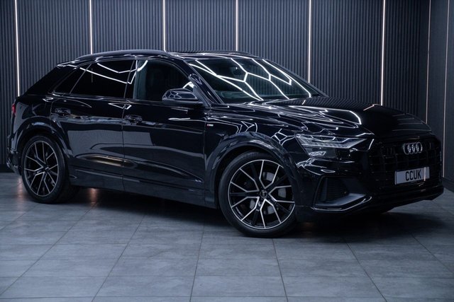 View our AUDI Q8