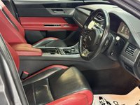 USED 2017 17 JAGUAR XF 3.0d V6 S Saloon 4dr Diesel Auto Euro 6 (s/s) (300 ps) 