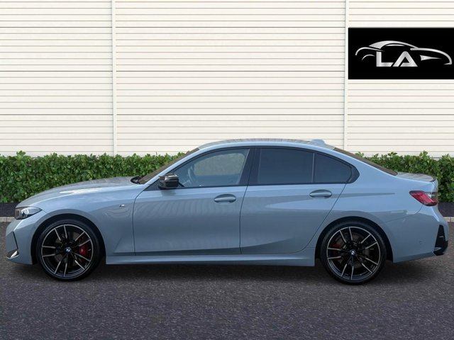 View our BMW 3 SERIES