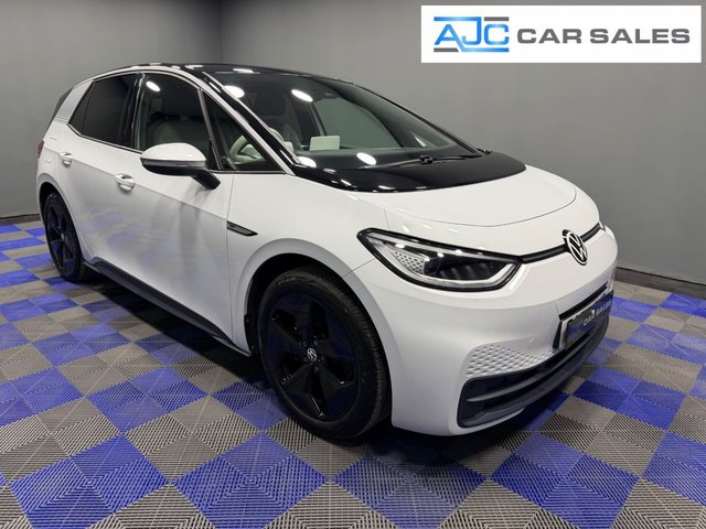 View our VOLKSWAGEN ID.3