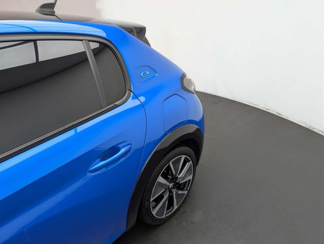 USED 2021 71 PEUGEOT 208 208 GT Ev 5dr CLICK+COLLECT / HOME DELIVERY