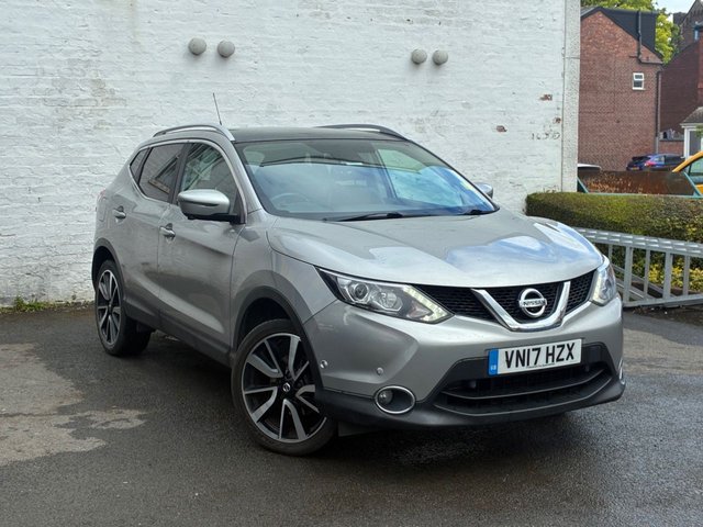 View our NISSAN QASHQAI