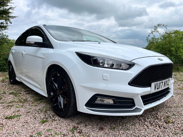 View our FORD FOCUS
