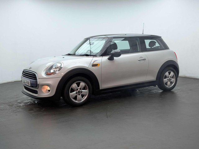 USED 2017 67 MINI HATCH 1.5 Cooper 3dr CLICK+COLLECT / HOME DELIVERY
