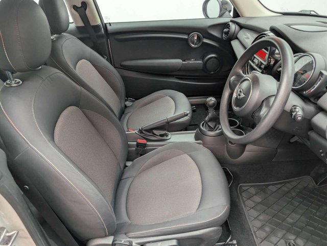 USED 2017 67 MINI HATCH 1.5 Cooper 3dr CLICK+COLLECT / HOME DELIVERY