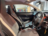 USED 2018 05 TOYOTA AYGO 1.0 VVT-i x-plore Hatchback 5dr Petrol Manual Euro 6 (71 ps) Alloys. Climate Control. DAB.