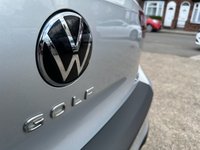 USED 2021 21 VOLKSWAGEN GOLF 1.5 eTSI MHEV R-Line Hatchback 5dr Petrol Hybrid DSG Euro 6 (s/s) (150 ps) FULL MAIN DEALER SERVICE HISTORY. PETROL-HYBRID.