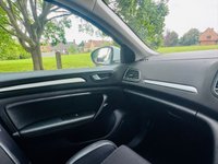 USED 2021 71 RENAULT MEGANE 1.5 Blue dCi Iconic Sport Tourer 5dr Diesel Manual Euro 6 (s/s) (115 ps) LEATHER+SAT NAV+SENSORS+ULEZ