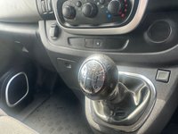 USED 2018 68 RENAULT TRAFIC 1.6 dCi 27 Sport Nav Minibus 5dr Diesel Manual SWB Euro 6 (9 Seat) (120 bhp) NO VAT JUST 48K SERVICE HISTORY !!!! LOVELY LOW MILES WITH SAT NAV A/C