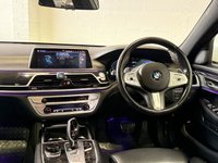 USED 2019 69 BMW 7 SERIES 3.0 745e 12kWh M Sport Saloon 4dr Petrol Plug-in Hybrid Auto Euro 6 (s/s) (394 ps) DRIVING ASSISTANCE+20" ALLOYS