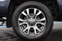 USED 2022 72 FORD RANGER 2.0 ECOBLUE WILDTRAK PICKUP DOUBLE CAB 4DR DIESEL AUTO 4WD EURO 6 (S/S) (213 PS) NAV NO VAT - 1 DIRECT COMPANY OWNER FROM NEW -  LOW MILEAGE - FULL FORD SERVICE HISTORY - JUST BEEN SERVICED - 2 KEYS - HPI CHECK ALL CLEAR - ULEZ / LEZ / CAZ COMPLIANT - STUNNING METALLIC GREY PAINTWORK - WILDTRACK BODY STYLING - SAT NAV - CAR PLAY - ANDRIOD AUTO - REVERSE CAMERA - LEATHERS INTERIOR - CRUISE CONTROL - BI XENON HEADLIGHTS - HYDROLIC LIFT - HEATED MIRRORS - FINANCE AVAILABLE - ZERO DEPOSIT OFFERS - ALL VANS/CARS WELCOME IN PART-EXCHANGE, ANY AGE, ANY MILEAGE, ANY CONDITION