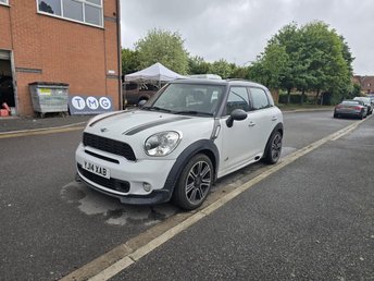 View our MINI COUNTRYMAN