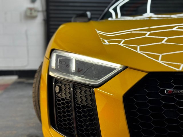 View our AUDI R8