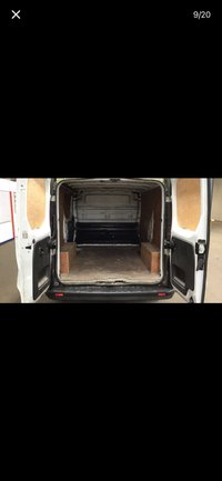 USED 2020 70 RENAULT TRAFIC 2.0 dCi ENERGY 28 Business Panel Van 5dr Diesel Manual SWB Standard Roof Euro 6 (s/s) (145 ps) 