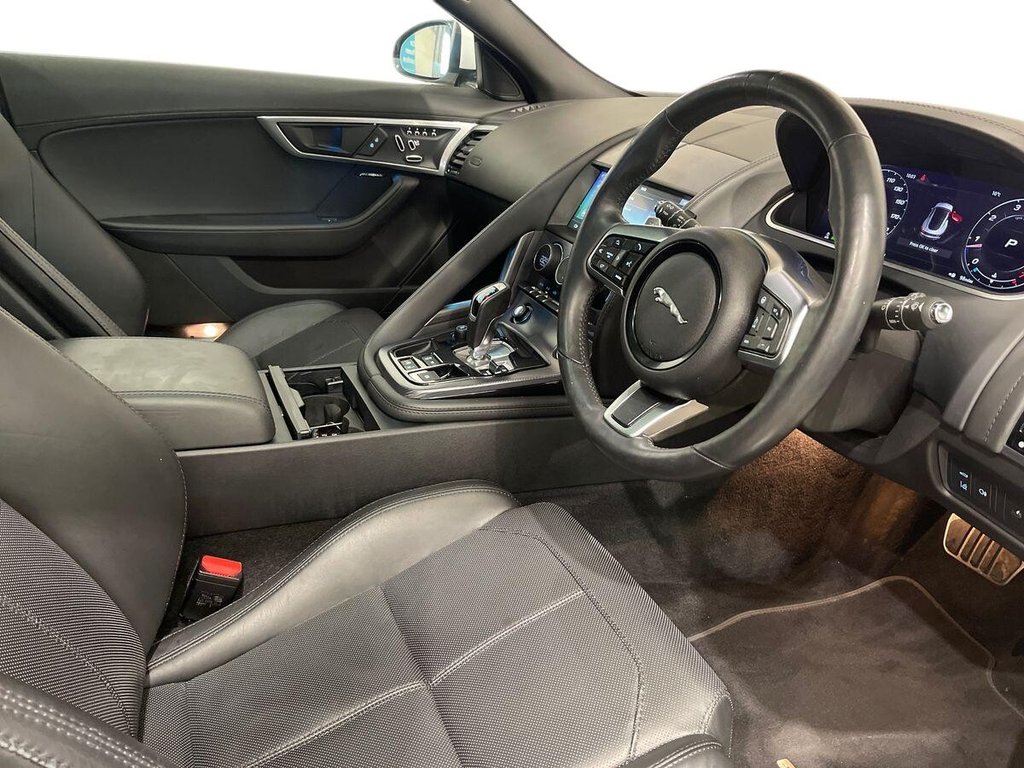 USED 2021 21 JAGUAR F-TYPE 2.0i R-Dynamic Coupe 2dr Petrol Auto Euro 6 (s/s) (300 ps) PANORAMIC GLASS ROOF