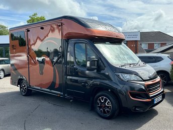 View our PEUGEOT BOXER