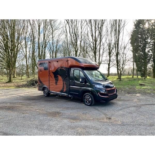 View our PEUGEOT BOXER