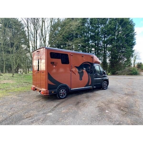 USED 2020 20 PEUGEOT BOXER 2.0 BlueHDi 335 Platform Cab 2dr Diesel Manual L3 Euro 6 (160 ps) 2 Stall FSH Very Low Miles Hi Spec