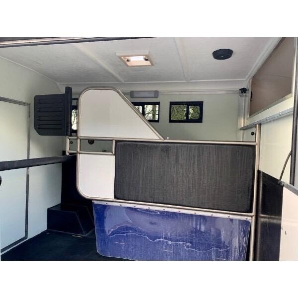 USED 2020 20 PEUGEOT BOXER 2.0 BlueHDi 335 Platform Cab 2dr Diesel Manual L3 Euro 6 (160 ps) 2 Stall FSH Very Low Miles Hi Spec