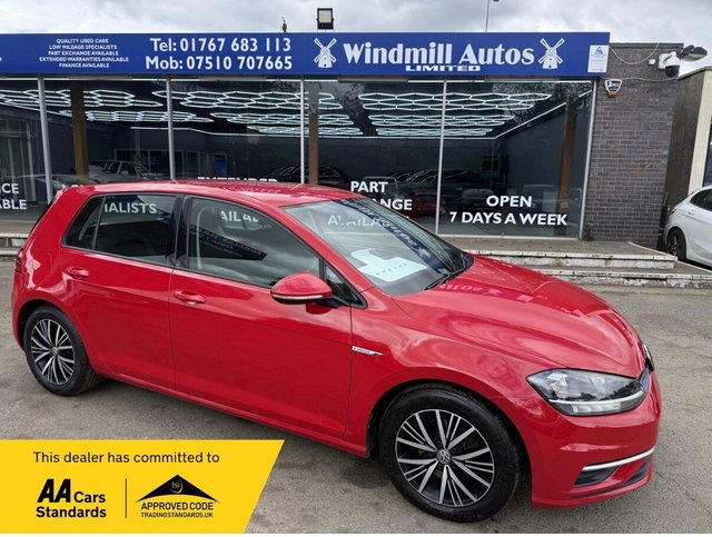 View our VOLKSWAGEN GOLF
