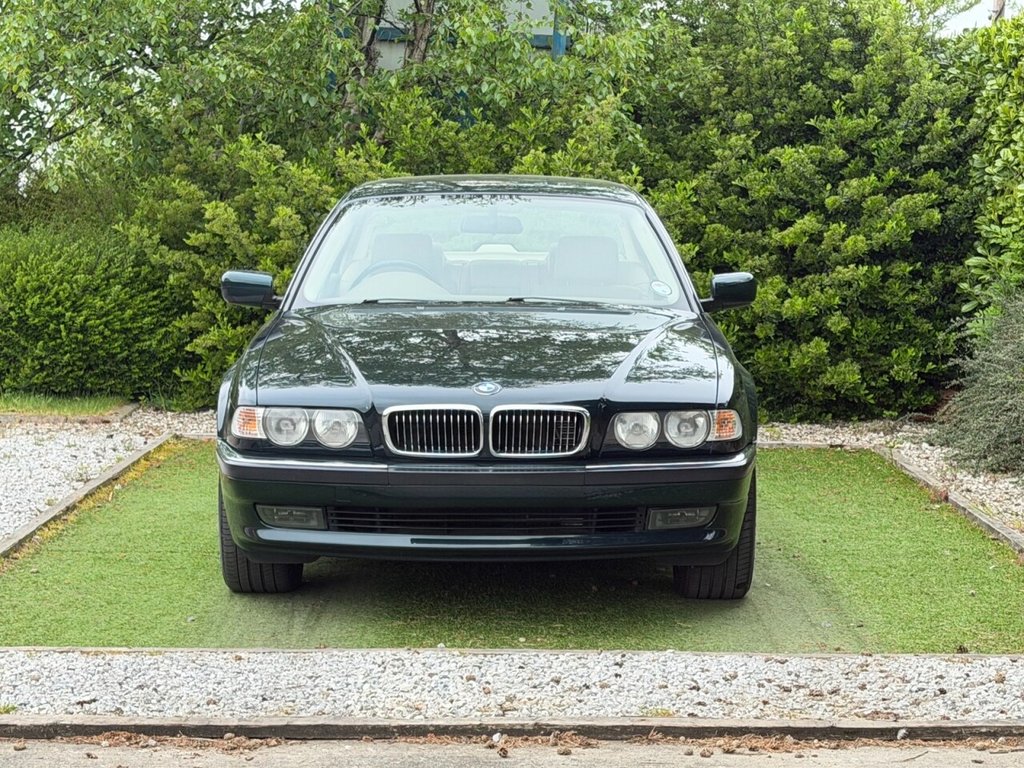 USED 1998 S BMW 7 SERIES 2.8 728i Saloon 4dr Petrol Automatic (267 g/km, 193 bhp) STUNNING TIMEWARP EXAMPLE WITH ONLY TWO OWNERS AND A BMW SERVICE HISTORY