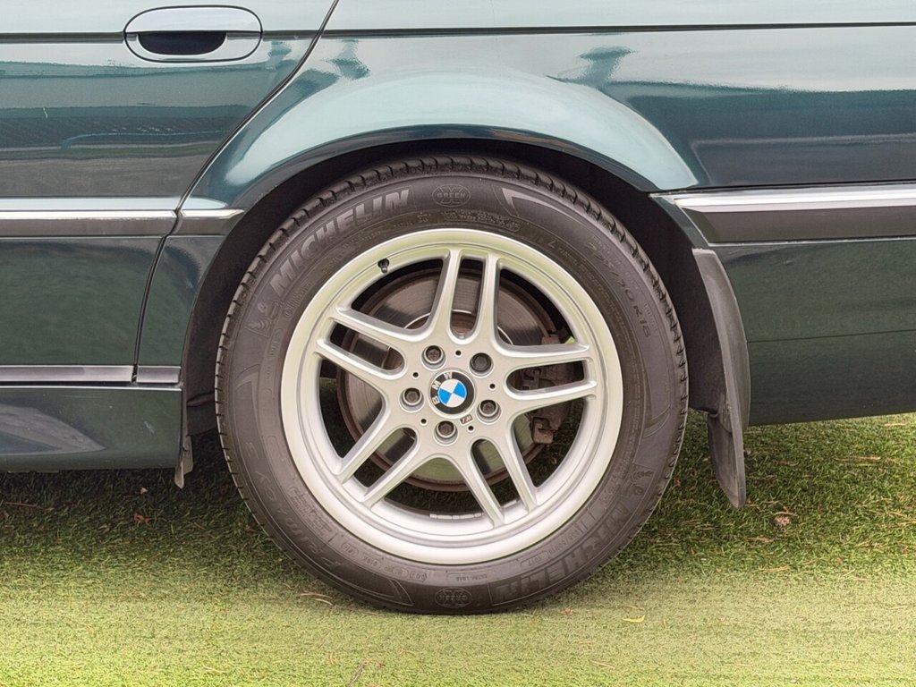 USED 1998 S BMW 7 SERIES 2.8 728i Saloon 4dr Petrol Automatic (267 g/km, 193 bhp) STUNNING TIMEWARP EXAMPLE WITH ONLY TWO OWNERS AND A BMW SERVICE HISTORY
